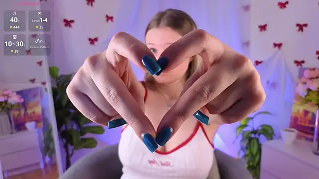 MaydaFoulk's Live XXX Chat