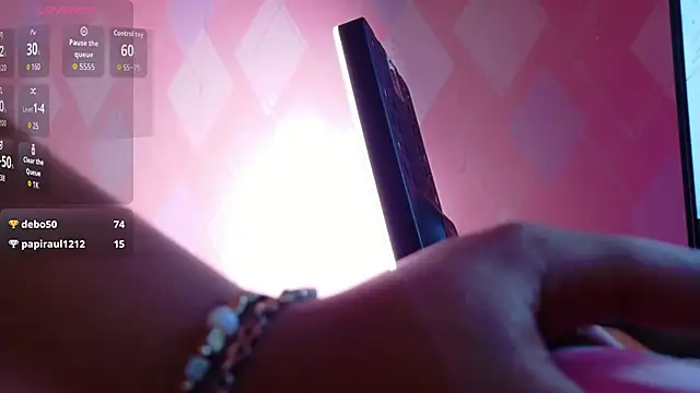 MySugarmoomy Chat XXX in diretta