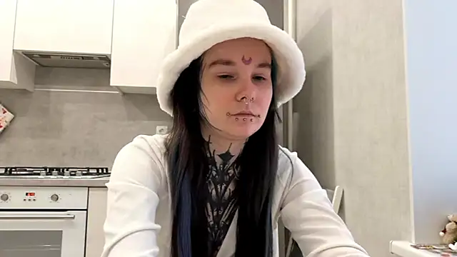 HighelikeGirl 即時 XXX 聊天