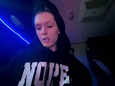 Show modela Thedeepwebcutie na web-kameri