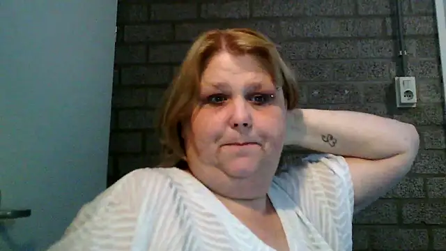 Sylviastar46 – webcam-show