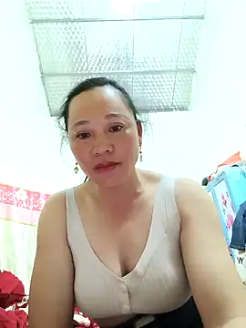 Jooj- élő XXX-chatje