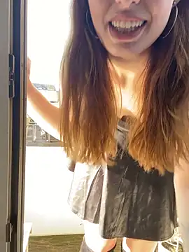 LilWetThing 在線直播表演