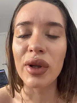 ElizabethSin's Live XXX Chat