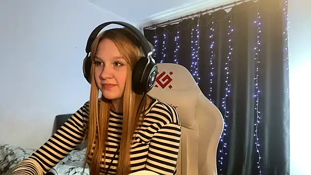 axin_burnell: онлайн-секс-чат