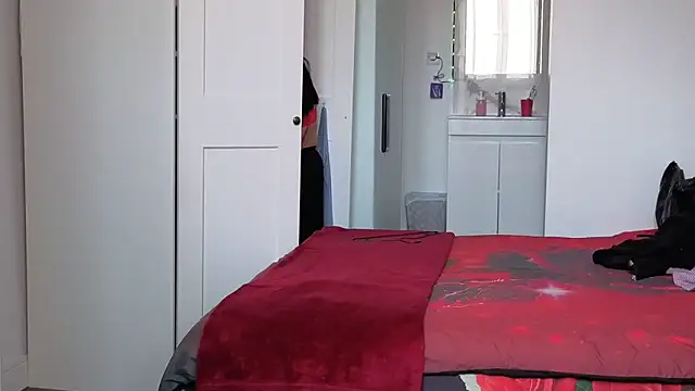 Chat +18 de HotSpicyGujju ao vivo