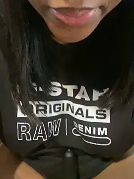 Онлайн чат XXX CaramelGoddess1