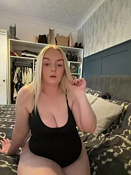 Онлайн чат XXX lusciouslylou