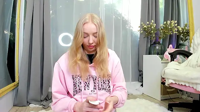 SundyRosen Live XXX chat