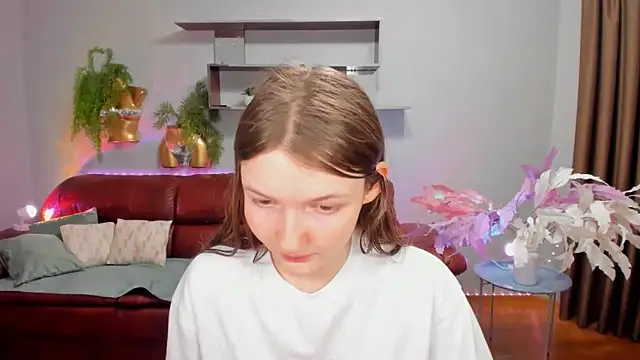 Chat +18 de NikaRain ao vivo