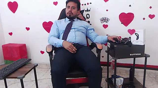 Chatroom XXX en direct de KalethBigDick