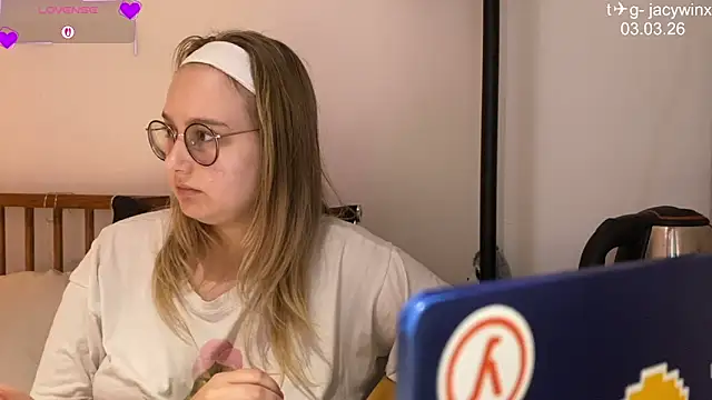 Chatroom XXX en direct de JacyWinslat