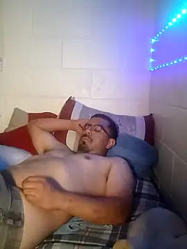 k1oudE Show in webcam