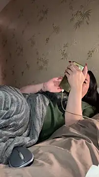 Naughtbaby_2025's Live Chat Room