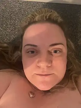 Piper_Milf_36's Live Sex Cam Show
