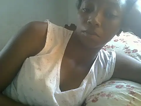 ElianeHot Show in webcam