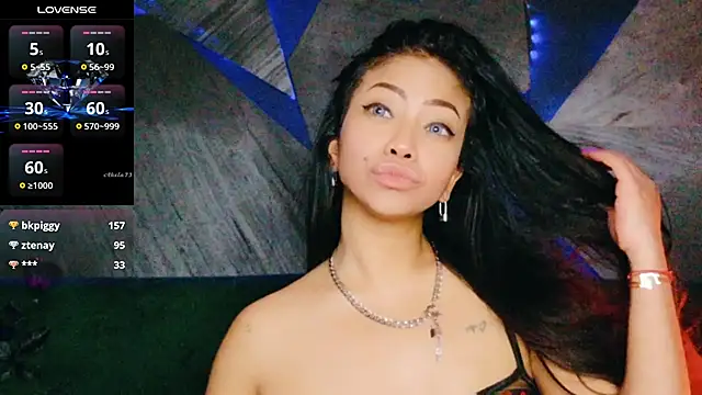 ElyaQuinn – Naživo XXX chat