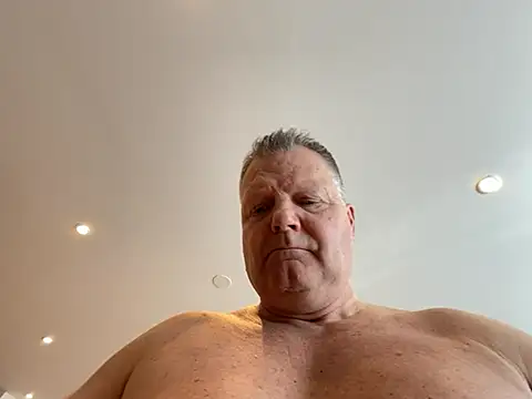 Chat +18 de The_Oldbull ao vivo