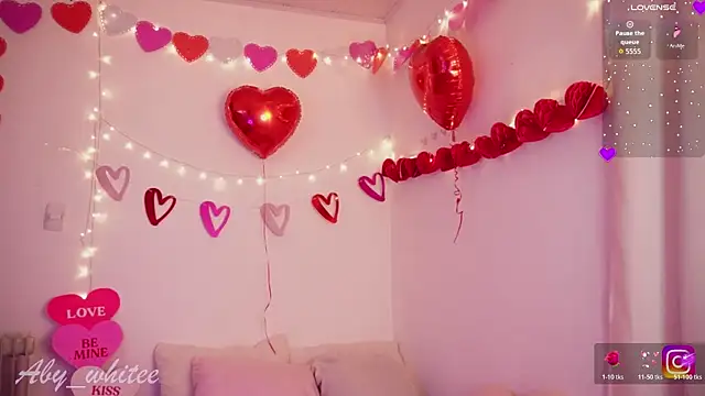 AbyWhitee Live XXX-chat