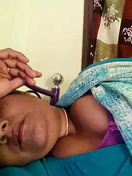 yamini1431's Live Sex Cam Show