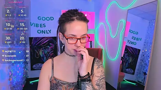 LisaFoxy_y's Live Sex Cam Show