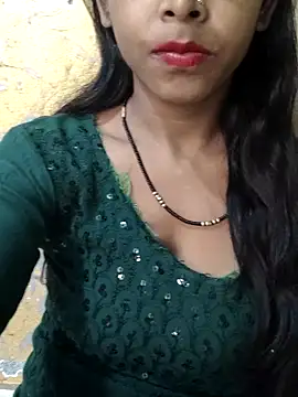 Itz_Aisha__ Adlı Modelin Canlı XXX Sohbeti