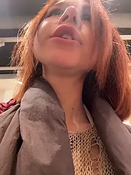 RosieSecret live XXX chat