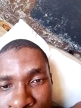 HornyAss_Bitch 即時 XXX 聊天