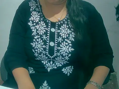 Cute_Aliyaa: онлайн-секс-чат