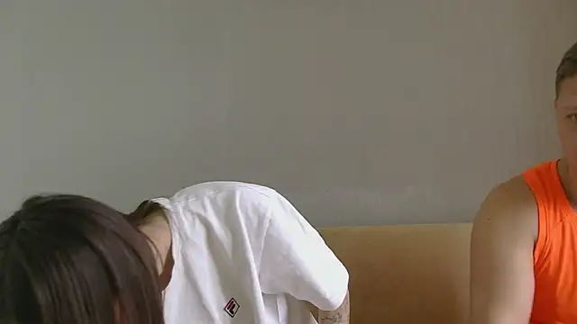 دردشة CandySurprise19 الجنسية المباشرة