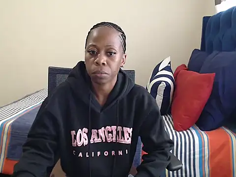 Chat XXX ao vivo de QUEENMANDYY