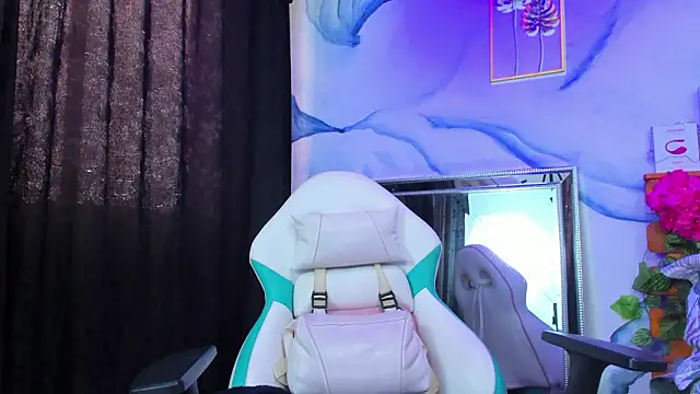 Czat XXX na żywo – Perla_Franco