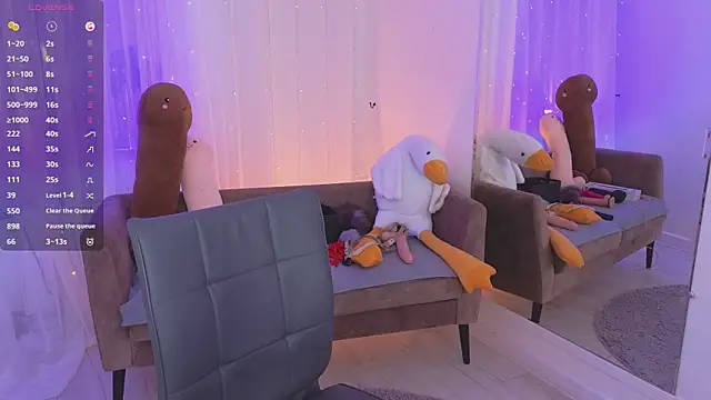 Mira_Falls Chat XXX live