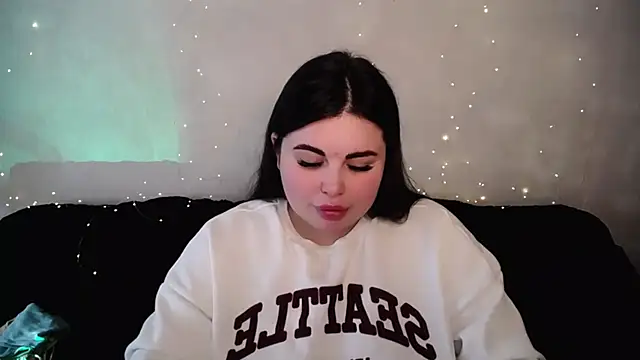 Emily_Mo Chat XXX live