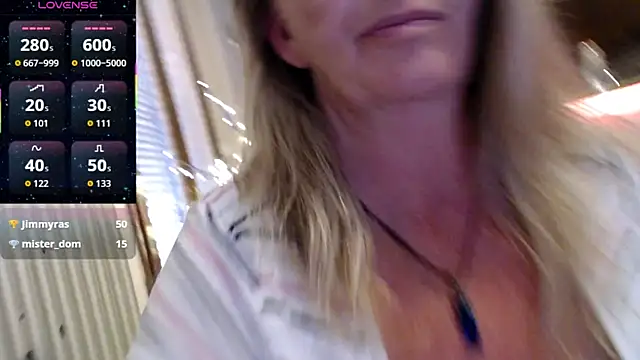 JennaDeluxeのライブXXXチャット