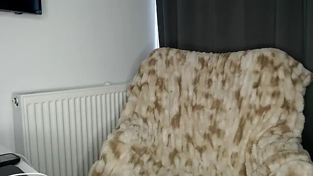 Show modela ElizabethAC na web-kameri