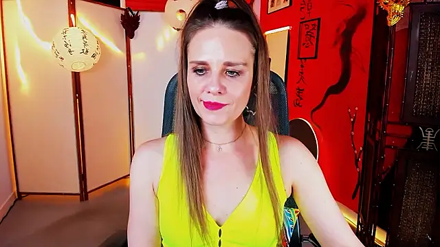 แชท XXX สดของ EmiliaBedy