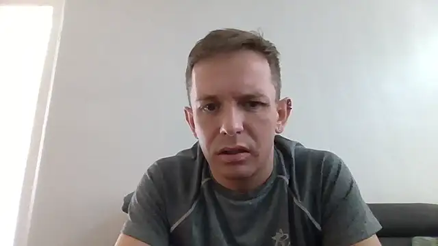 verscub6969: διαδικτυακό σόου στην κάμερα