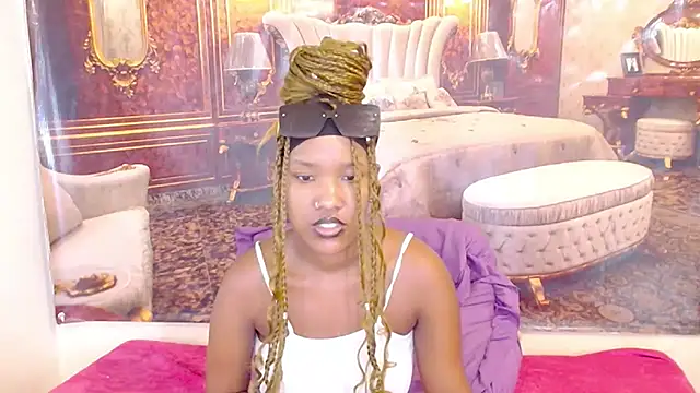 EroticSexyPrada's Live XXX Chat