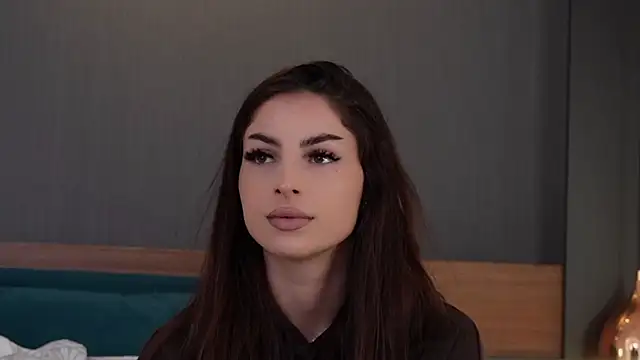 EmilyTrix's Live XXX Chat