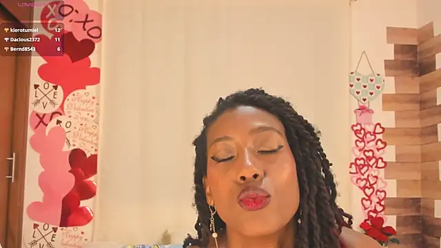 GhanimaWalter's Live XXX Chat