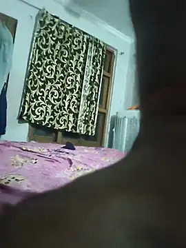 vardh033 – webcam-show