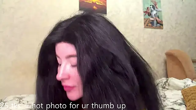 Chat +18 de ToriHellberg ao vivo