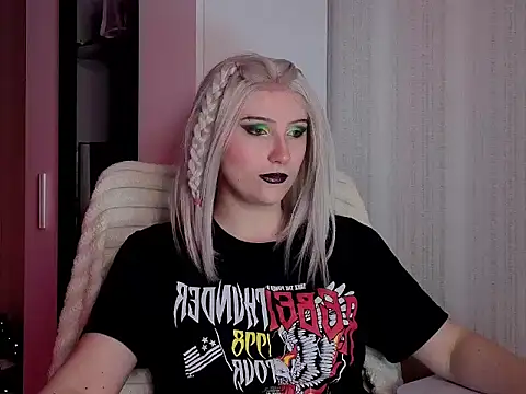 Chat +18 de violet-siren-x ao vivo