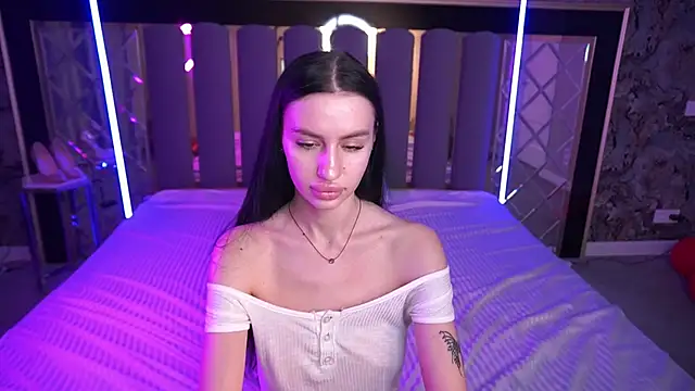 Snow_WhiteeeX's Live XXX Chat