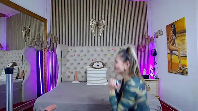 PlayfulShow Adlı Modelin Canlı XXX Sohbeti