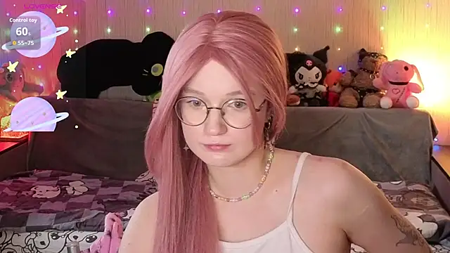 Kitty_smalltits Adlı Modelin Canlı XXX Sohbeti