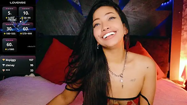 ElyaQuinn Webcam show