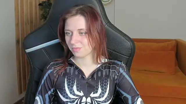 Chatroom XXX en direct de FreyaVey