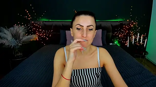 Rebecca_Diamond's Live XXX Chat